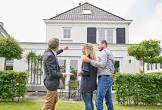 De Cruciale Rol van een Makelaar bij het Vinden van uw Droomhuis