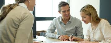 Kosten notaris bij verkoop huis: Wat zijn de tarieven?